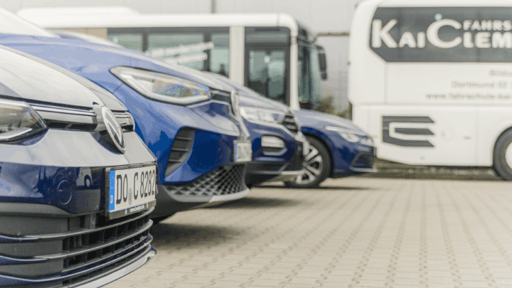 VW Golf VIII (7x)-Dortmund-Fahschule-Clemens