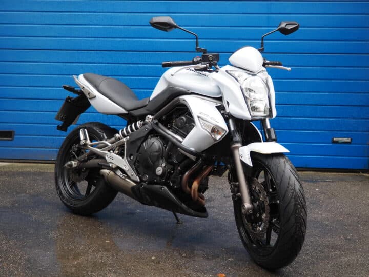 Kawasaki ER 6N-Dortmund-Fahschule-Clemens